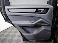 2022 Porsche Cayenne Platinum Edition E-Hybrid