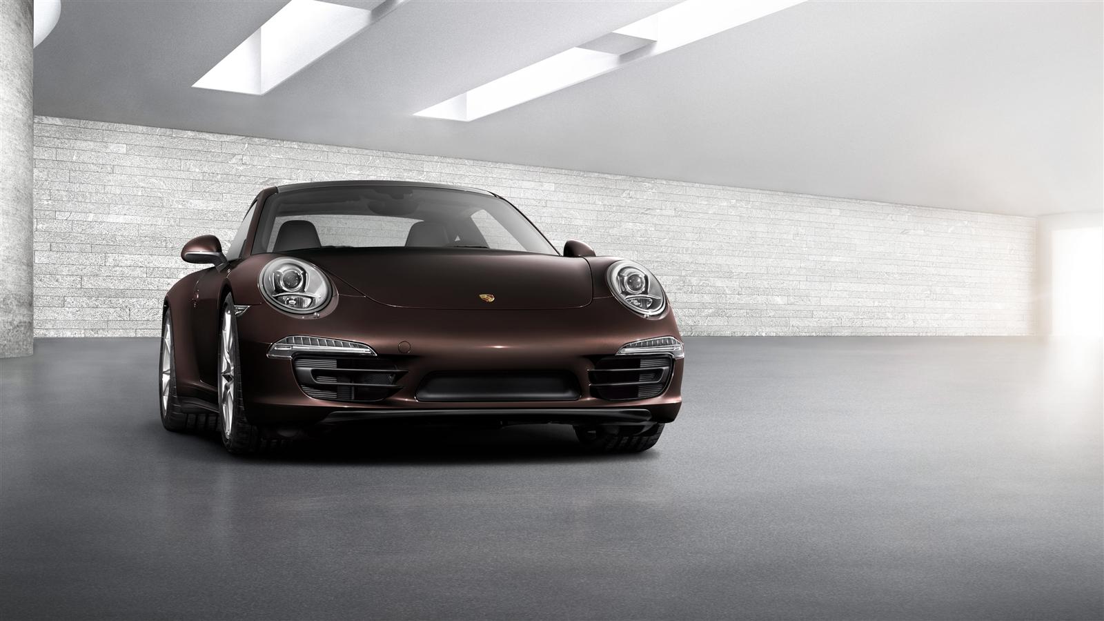 Porsche 911 Carrera 4